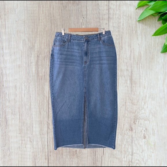 And Now This Plus Size Denim Maxi Skirt NWT Size 14W - Picture 1 of 6